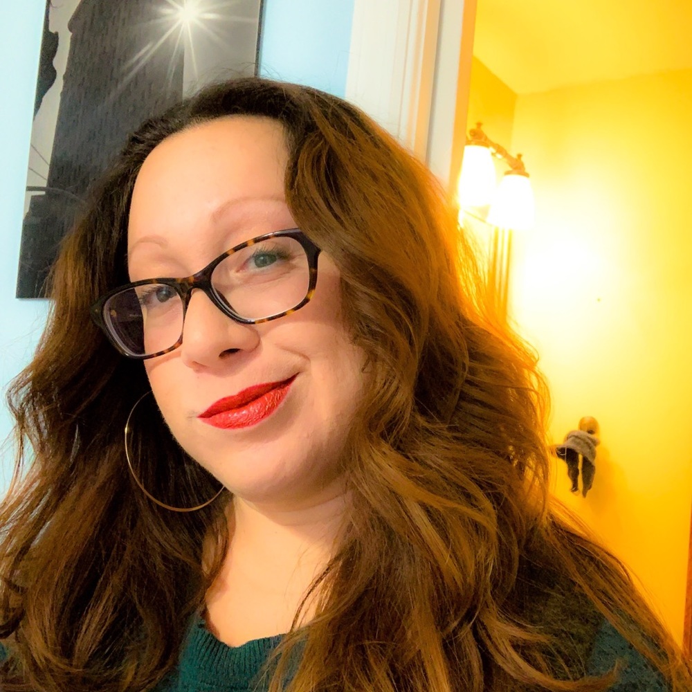 Meet your Posher, Debbie